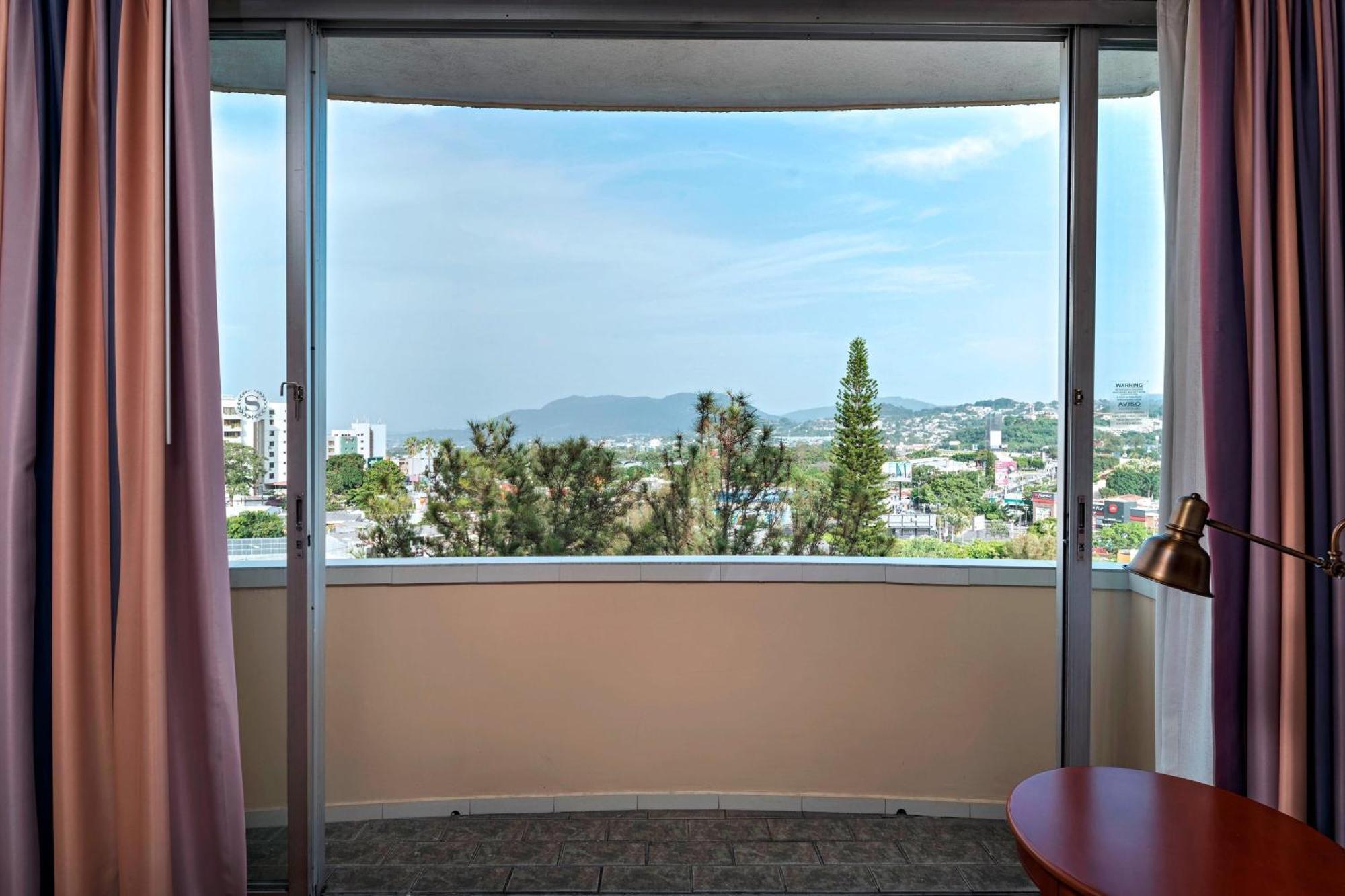 Sheraton Presidente San Salvador Bagian luar foto