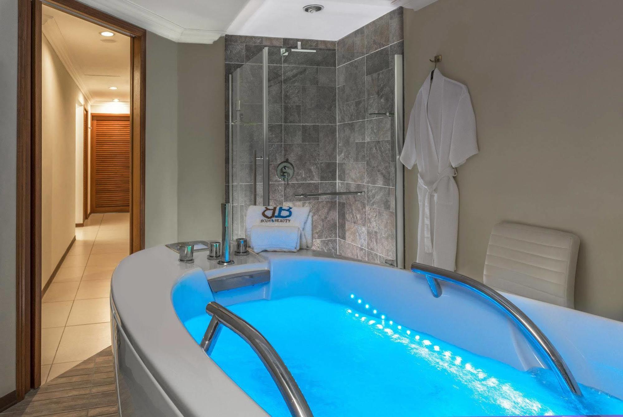 Sheraton Presidente San Salvador Bagian luar foto